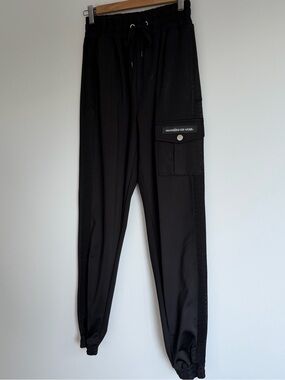 Manière de Voir Black Cargo Jogger Pants